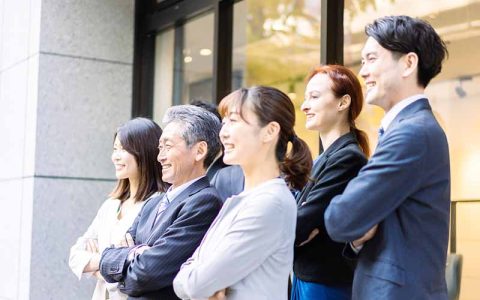 希望に満ちた社員のイメージ